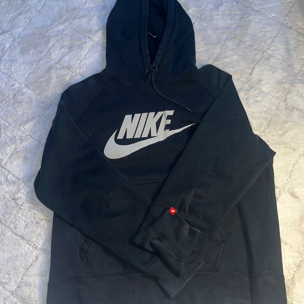 large black nike hoodie